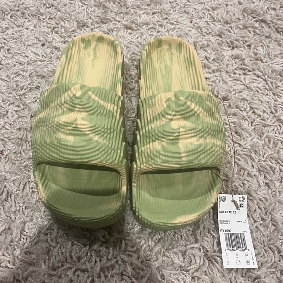 Adidas Adilette 22 Slides - Picture 1 of 4